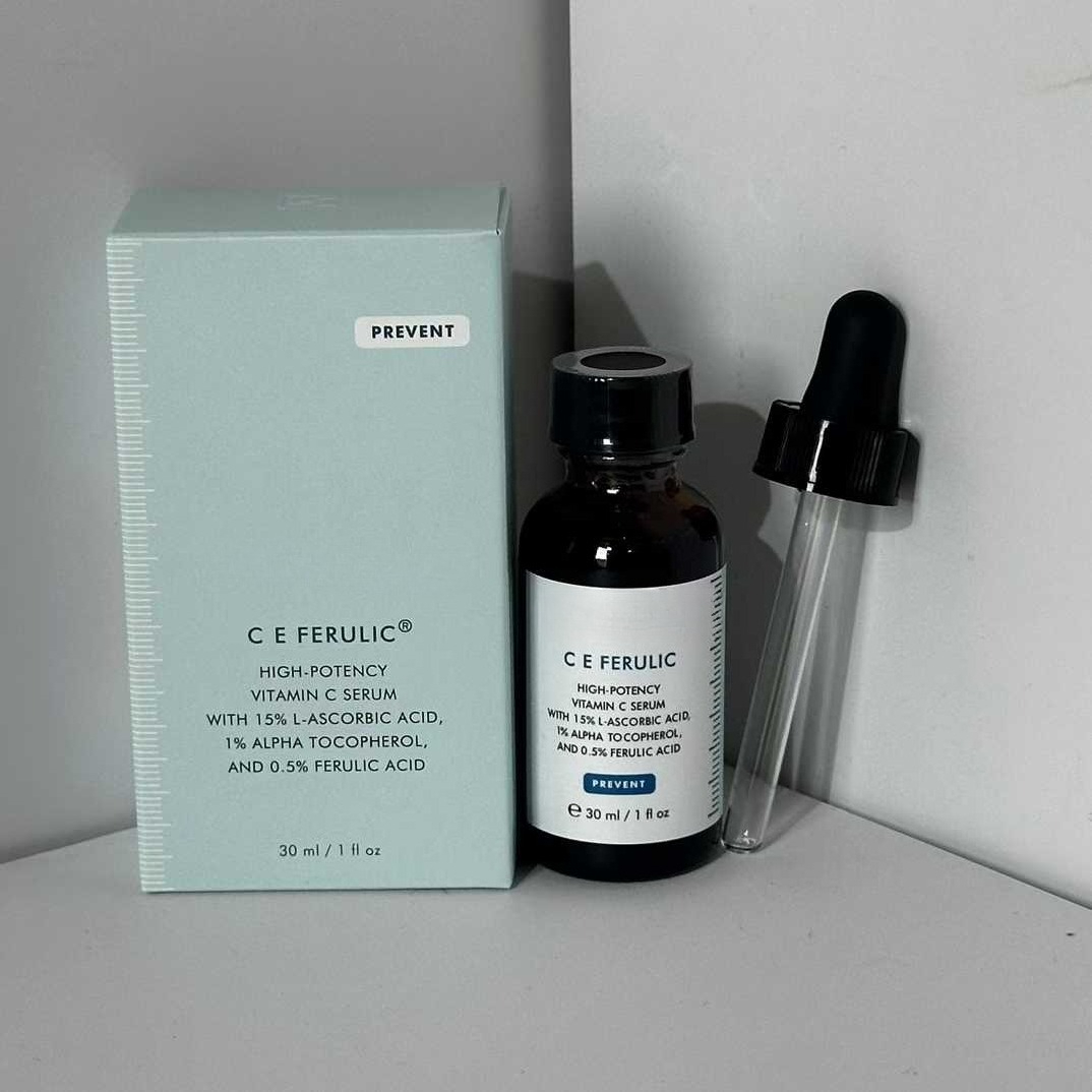 SERUM Z ACYDYTEM FERULOWYM C E – Ferulic Acid Serum recenzja i cena