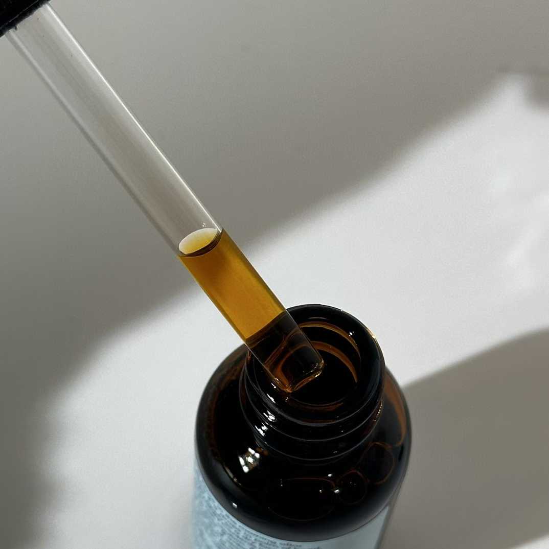 SERUM Z ACYDYTEM FERULOWYM C E – Ferulic Acid Serum recenzja i cena